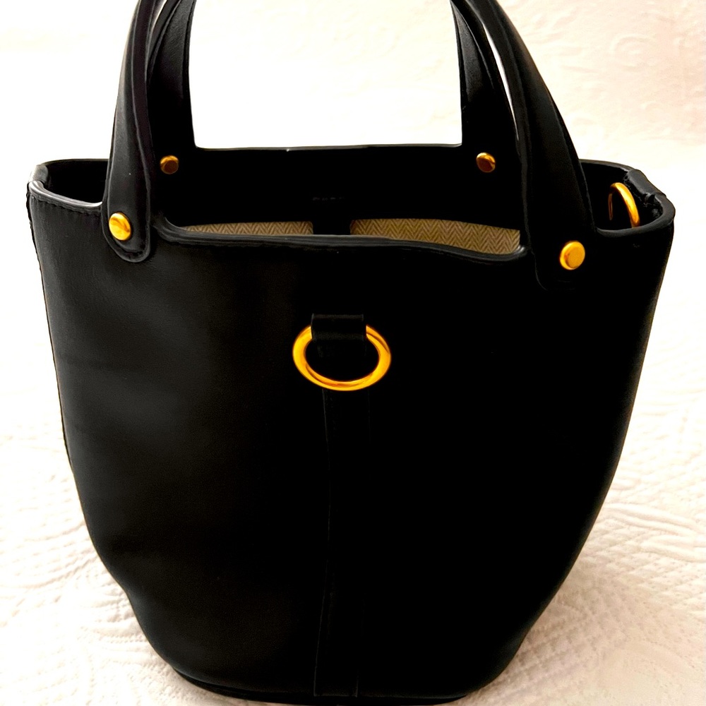 TORY BURCH New York Black Leather Bucket Bag